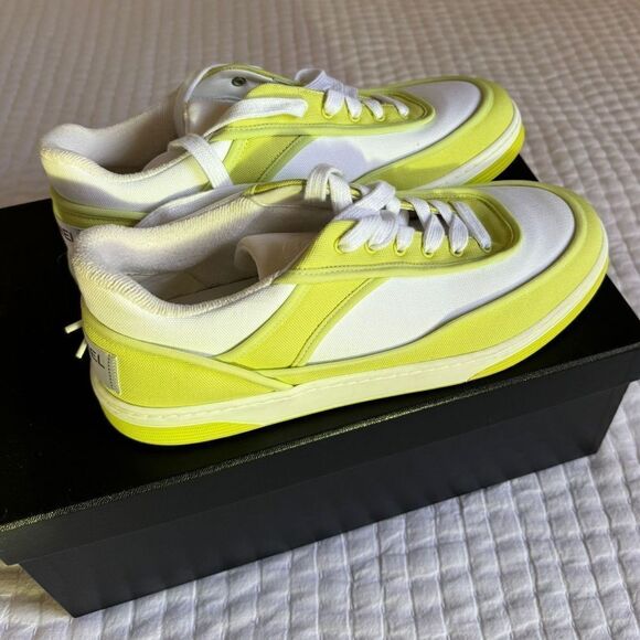 CHANEL 2021 Interlocking CC Logo Sneakers, White / Yellow, Size 10B, Retail $900 - Picture 5 of 5